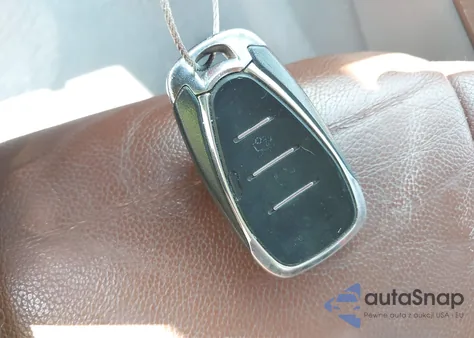 2016 Chevrolet Malibu Premier z USA, uszkodzony, nr VIN 1G1ZH5SX1GF179043